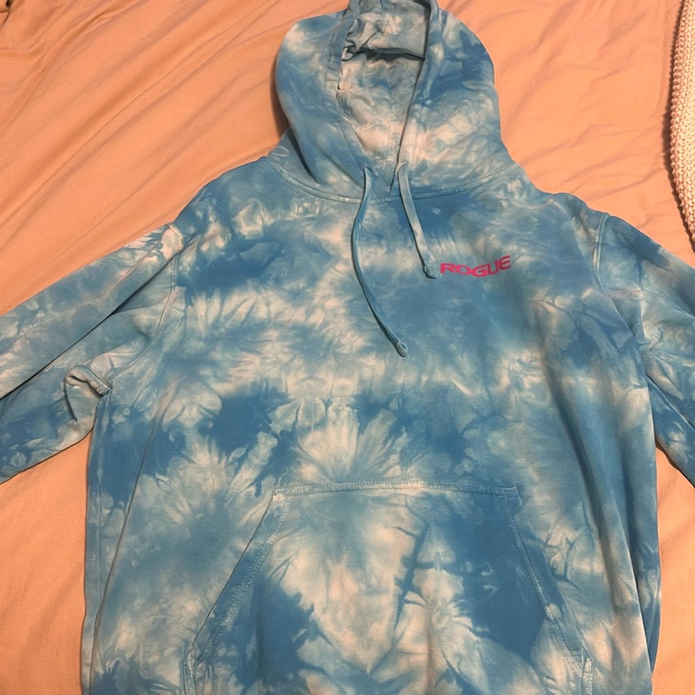 Men’s Large Tie-dye Rogue Hoodie